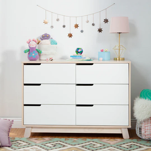 DR Baby 040 - Finish: Washed Natural/White<br><br>Available in White & Grey<br><br>Dimensions: 48.00 L x 19.00 W x 34.00 H<br><br>Assembled Weight: 137.00lbs