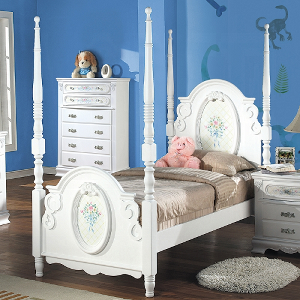 Full Bed 228 - Finish: White<br><br>Available in Gray<br><br>Dimensions: 82 L X 57 W X 78 H