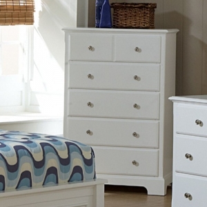 Item # 088CH White Cottage Style Chest