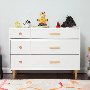 DR Baby 042 - Finish: White/Natural<br><br>Available in Black/Washed Natural<br><br>Dimensions: 48.00 L x 19.00 W x 33.75 H<br><br>Assembled Weight: 115.00lbs