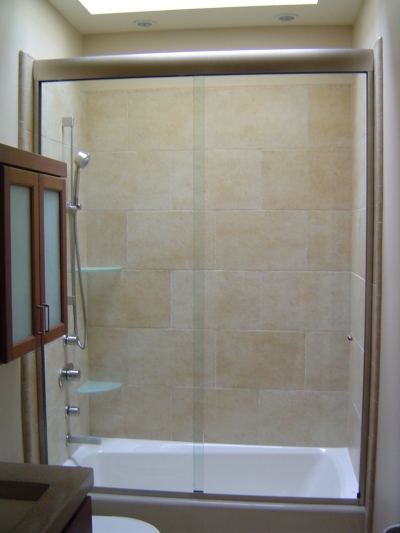 3/8 TUB ENCLOSURE BRUSHED NICKEL
